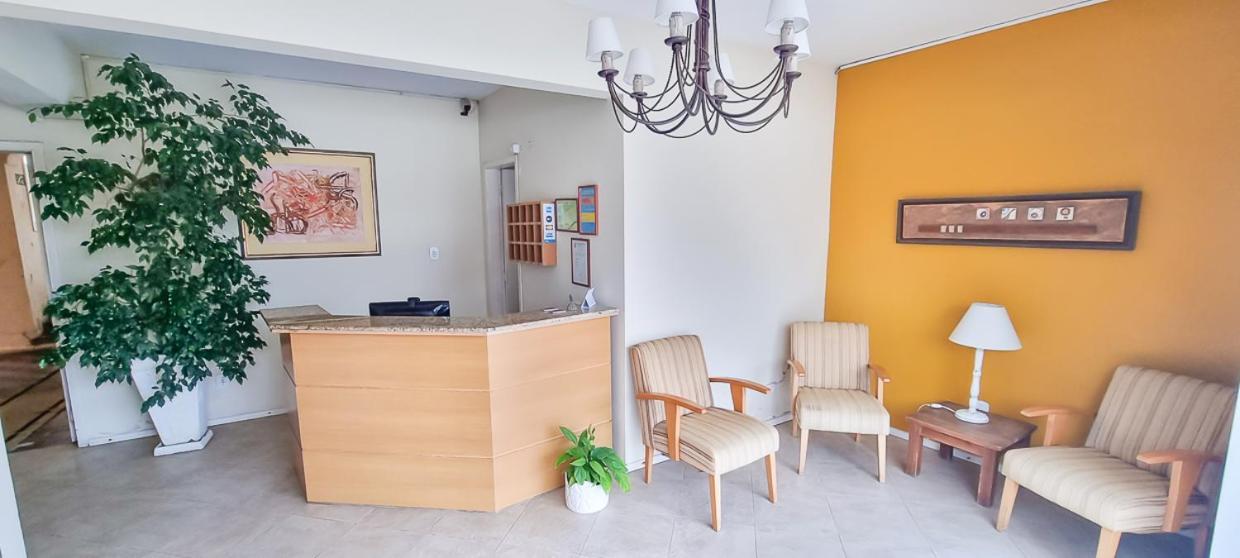 Hotel Py *