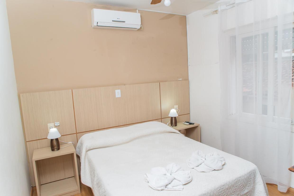 Hotel Py *